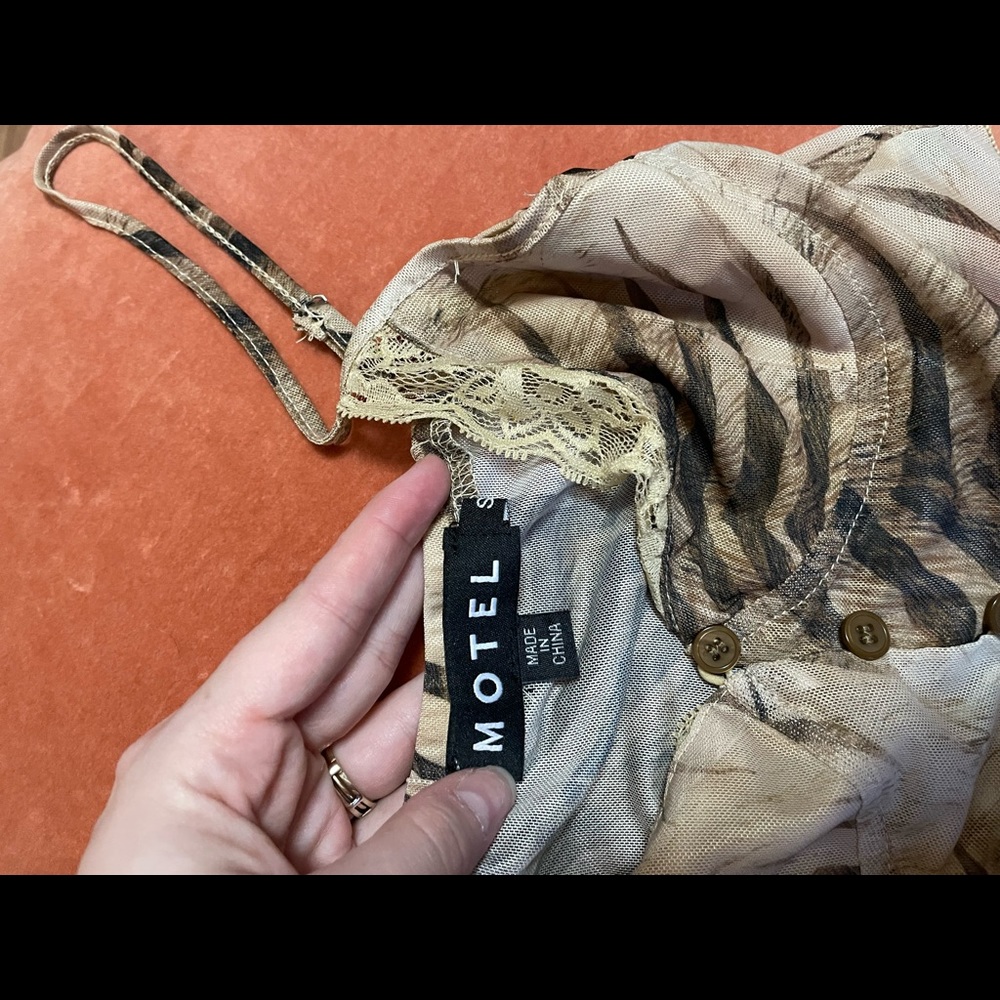 Motel Rocks - Picture 2 of 2